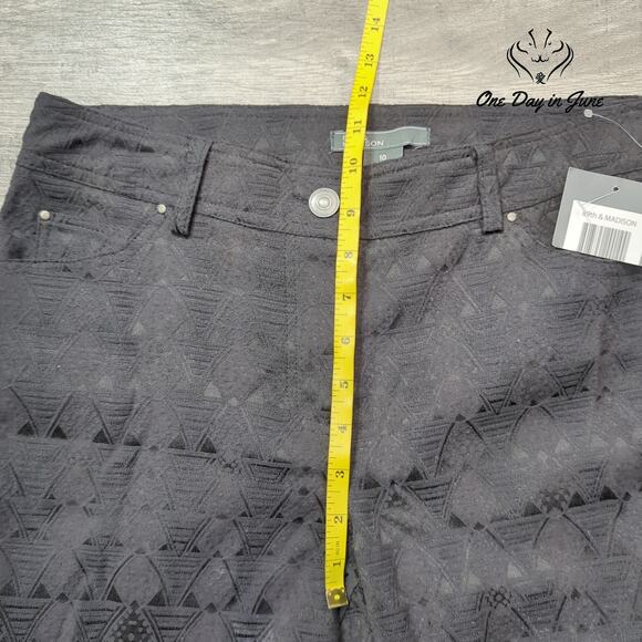 89th & Madison Cropped Textured Pants Size 10 - Picture 4 of 6